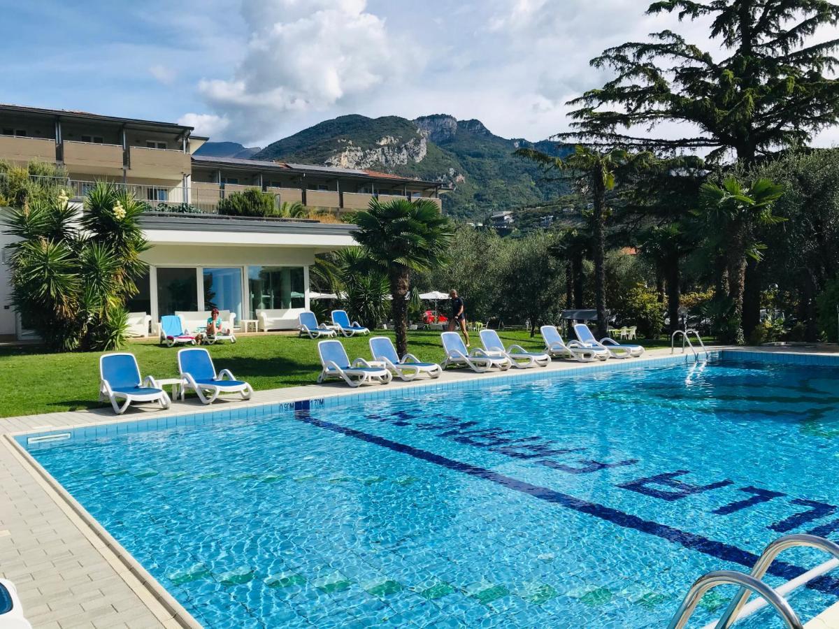 Villa Franca ナーゴ エクステリア 写真